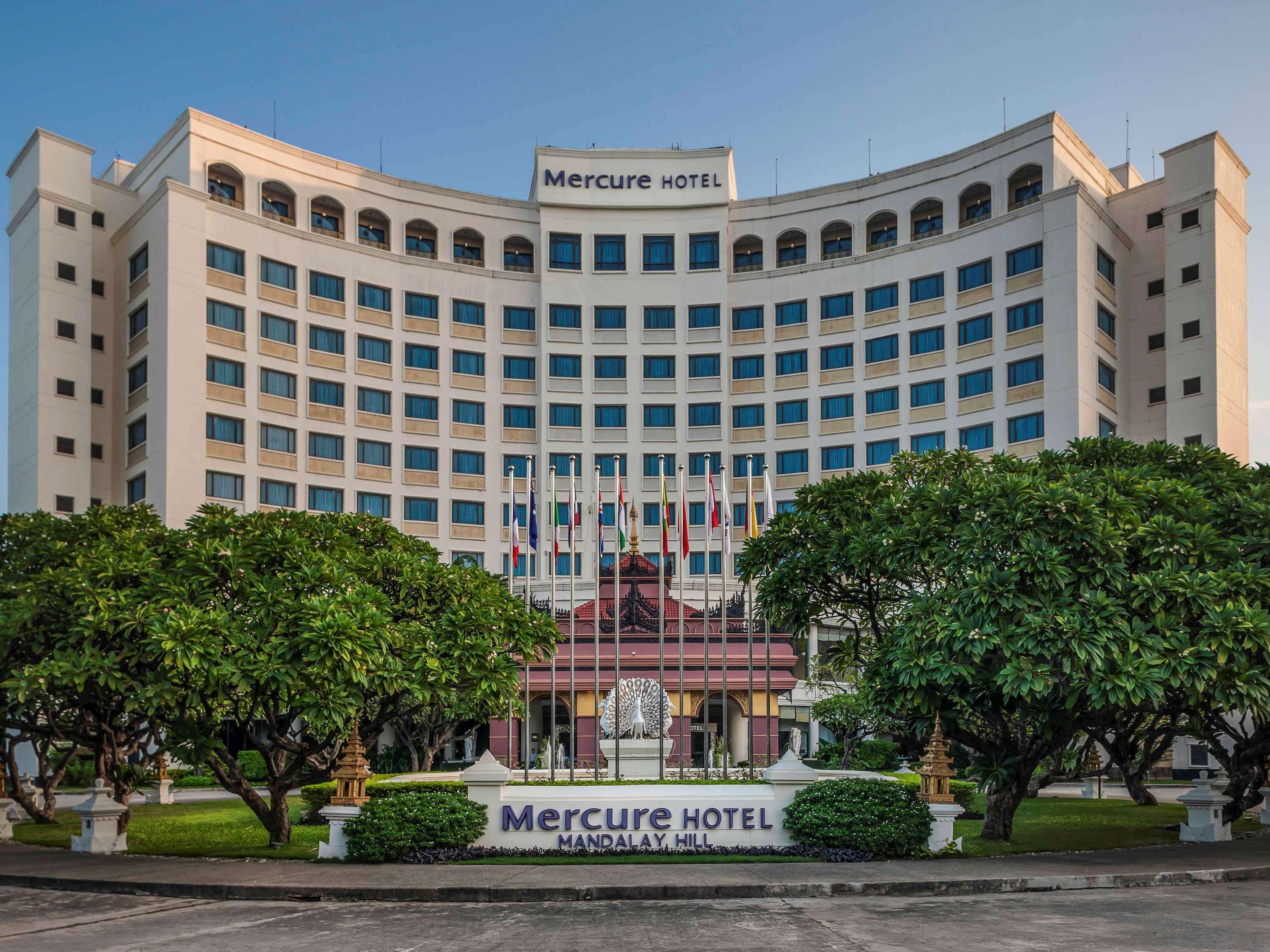 Mercure Mandalay Hill Resort Exterior foto