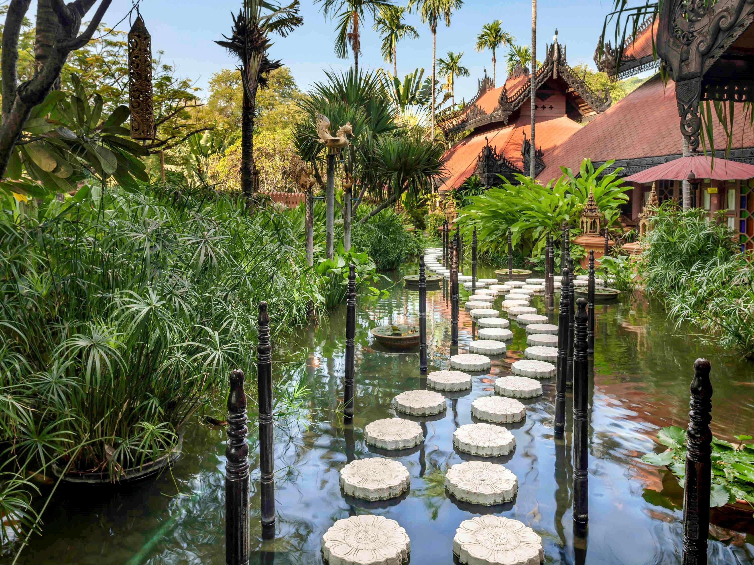 Mercure Mandalay Hill Resort Exterior foto